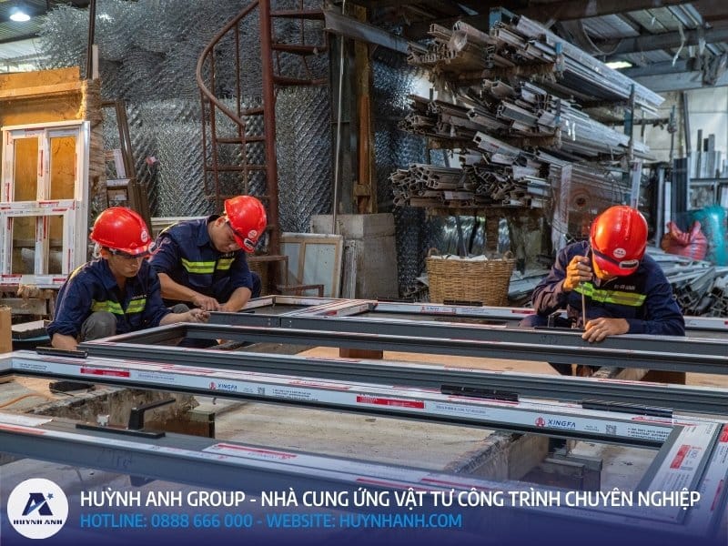 Nhôm thanh định hình được sử dụng phổ biến trong nhiều lĩnh vực khác nhau Nhôm thanh định hình được sử dụng phổ biến trong nhiều lĩnh vực khác nhau